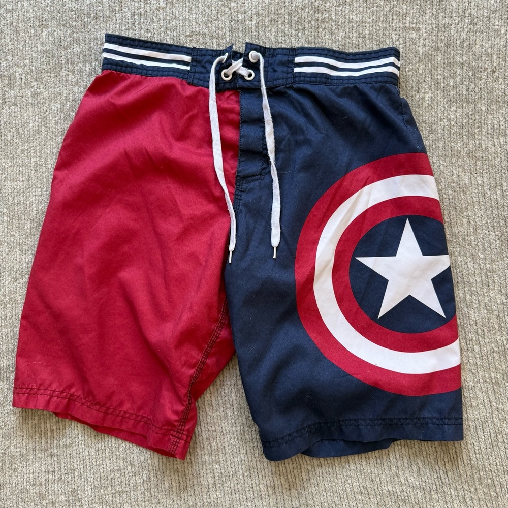Captain America Marvel Swim Trunks Red Blue‎ Size M Disney Vacation Cruise